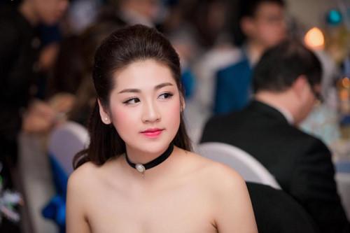 Sao Việt trong vụ lô hàng 11 tỷ: Im lặng vì khán giả rồi sẽ quên?-1