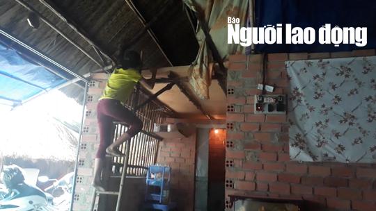 3 bé gái ôm nhau khóc sau khi bị sàm sỡ-5