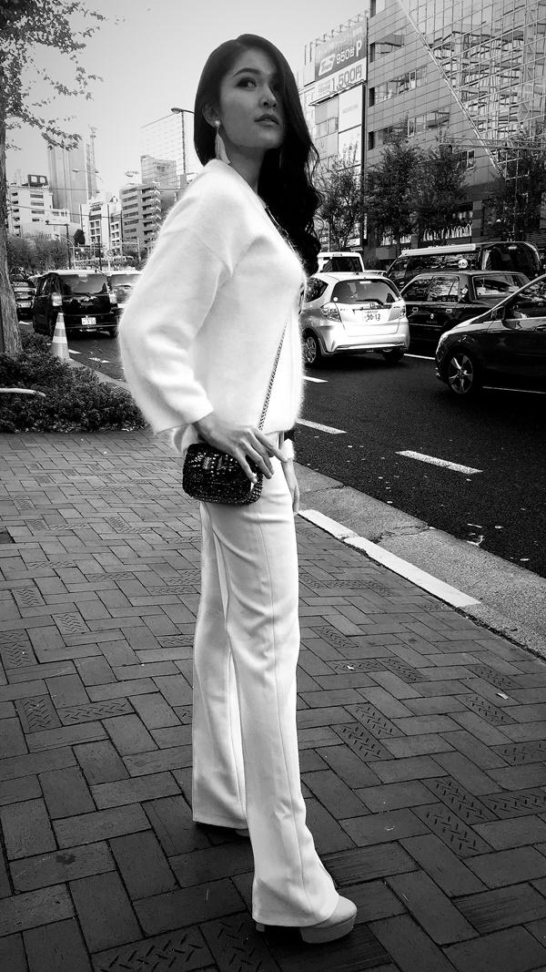 Hé lộ quà tặng đấu giá đầy tính nhân văn của Á hậu Thùy Dung tại Hoa hậu Quốc Tế 2017-6