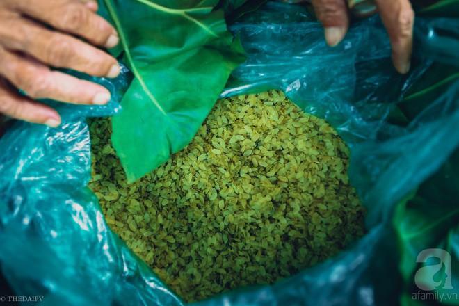 Cốm vòng - hồng ngâm, cặp đôi níu mùa thu muộn rất tình của Hà Nội-2