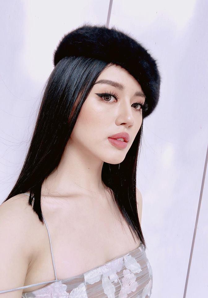 Hot girl - hot boy Việt 14/11: Fashionista Decao khoe ảnh thuở ô mai khác xa hiện tại-4