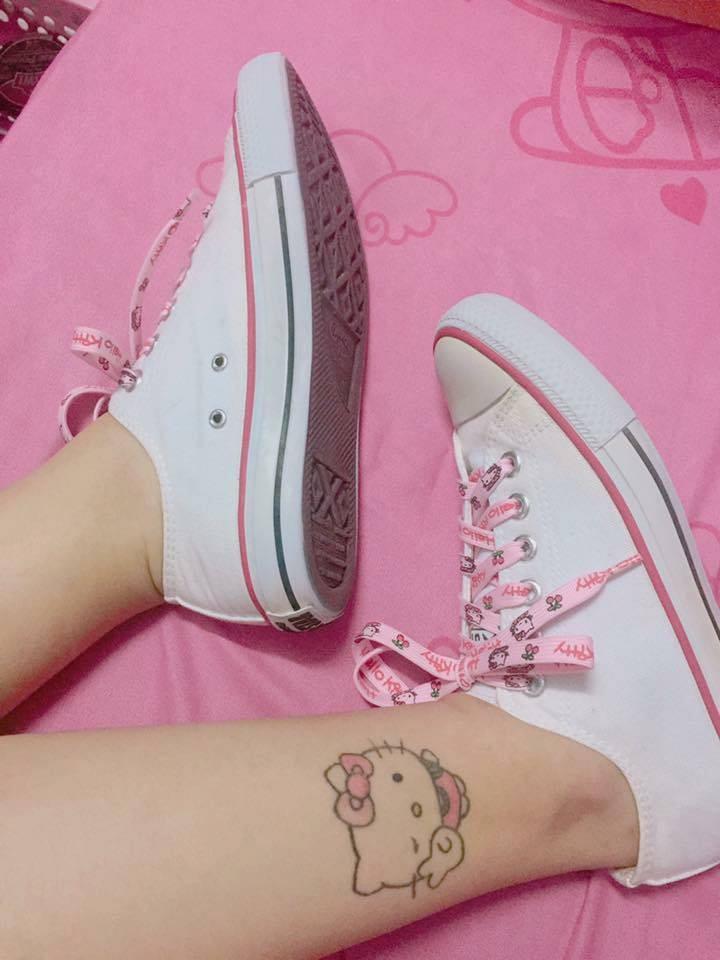 Chuyện tình chỉ có màu hồng theo nghĩa đen của cô nàng cuồng Hello Kitty-1