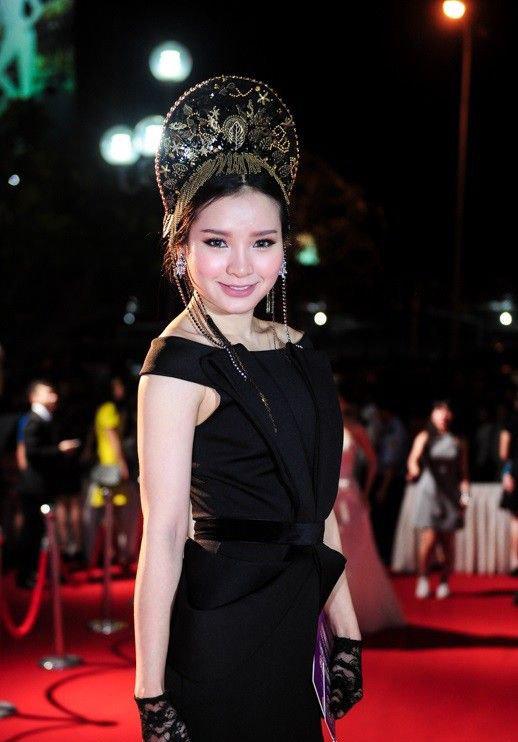 Đồ có đẹp đến mấy, chọn sai phụ kiện cũng trở thành thảm họa!-5