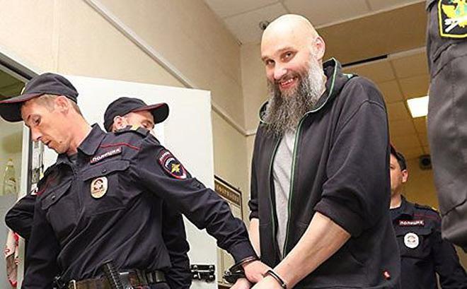 Sau 10 năm chung sống mới biết chồng là tội phạm nguy hiểm-1