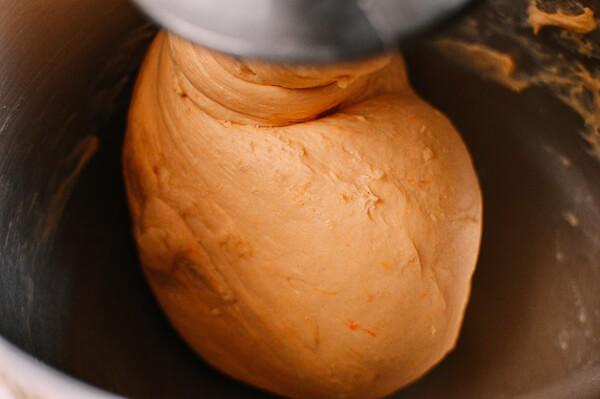 Bánh mì bí đỏ thơm ngon, hấp dẫn cho bữa sáng-2