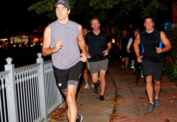 Không phải vẻ ngoài điển trai, đây mới là điểm khiến chị em phát cuồng Thủ tướng Canada-2