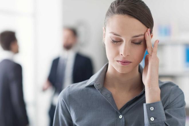 11 vấn đề sức khỏe có liên quan đến căn bệnh đau nửa đầu bạn cần phải nắm rõ-1