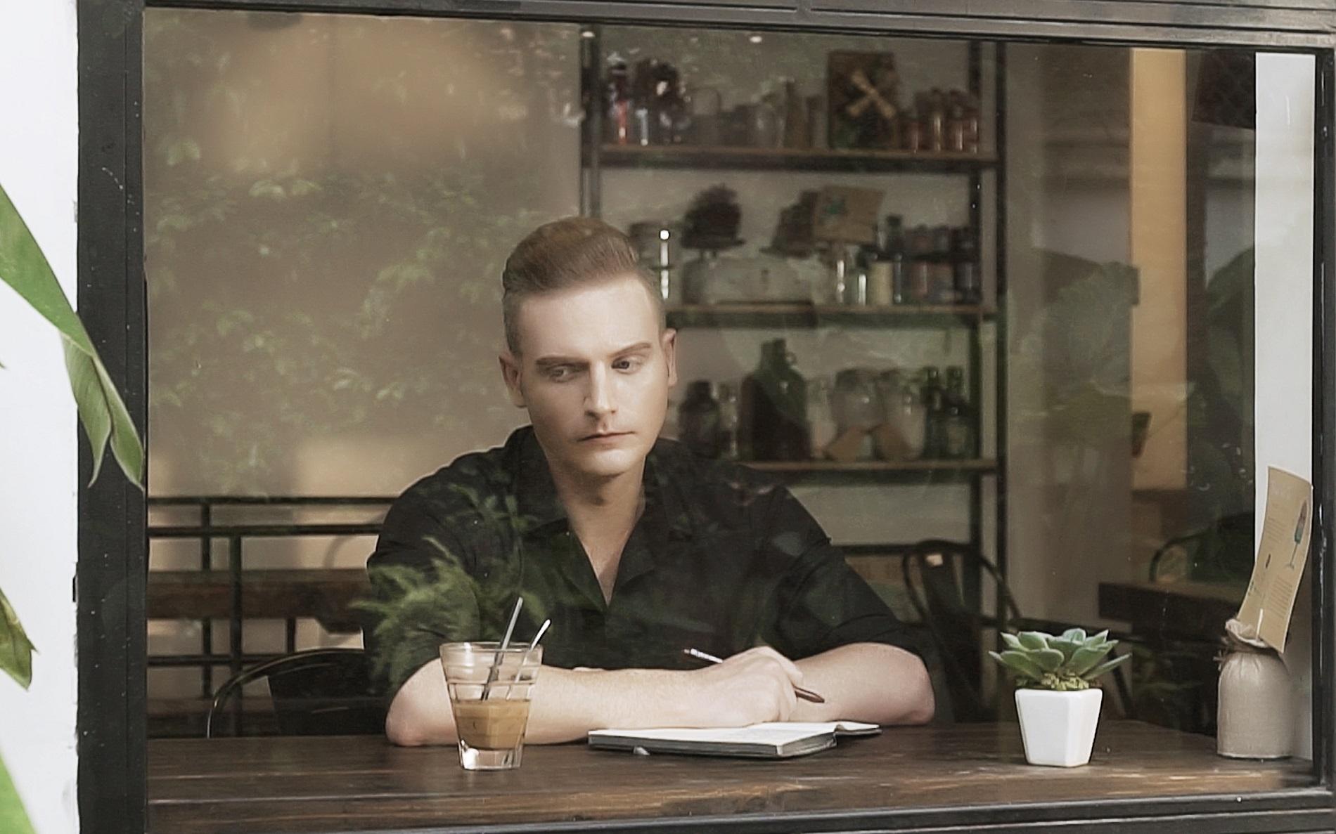 Kyo York cover ca khúc chị Mỹ Tâm xào rau bằng tiếng Anh-2