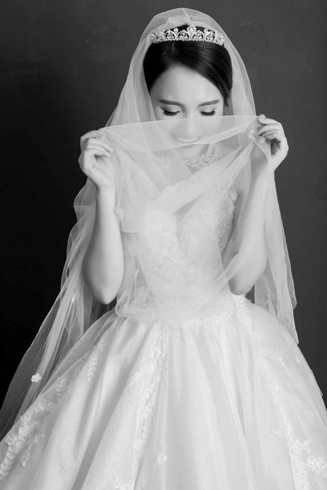 Nhật Thủy kết hôn với bạn trai hơn 14 tuổi có một đời vợ-1