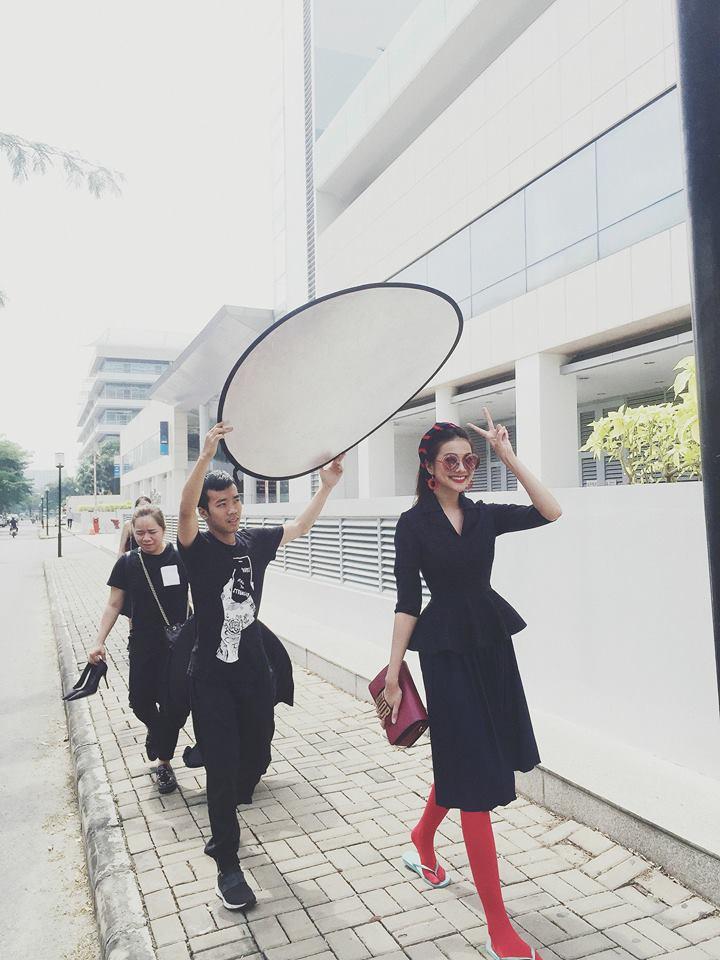 Là đệ nhất chân dài Việt Nam, nhưng Thanh Hằng lại chỉ mê mẩn dép lào-1