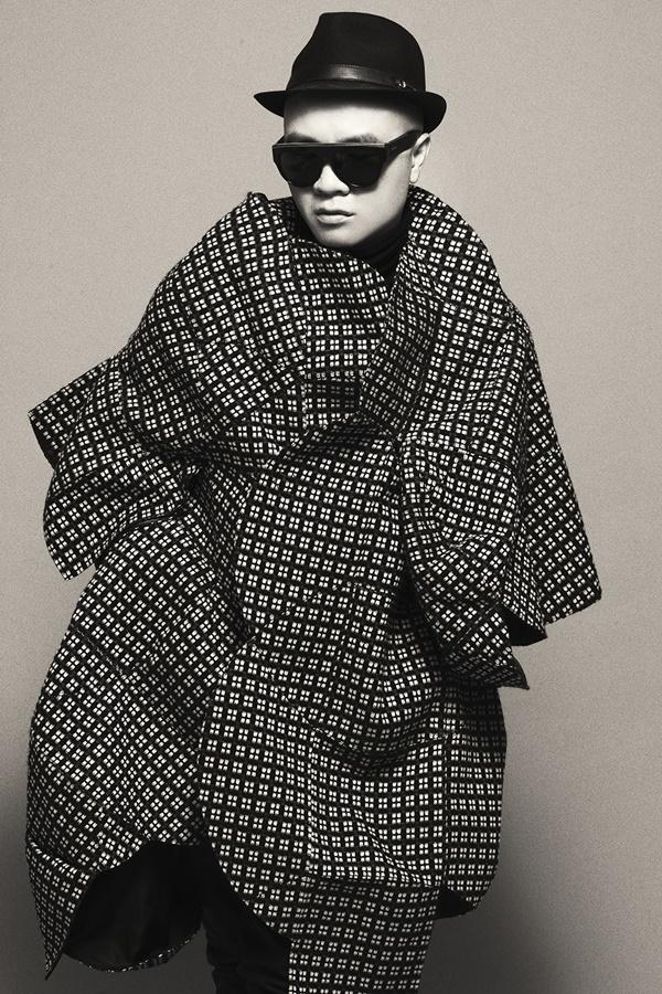 Đỗ Mạnh Cường tái hiện 100 mẫu thiết kế trong show diễn kỷ niệm 10 năm làm nghề-1