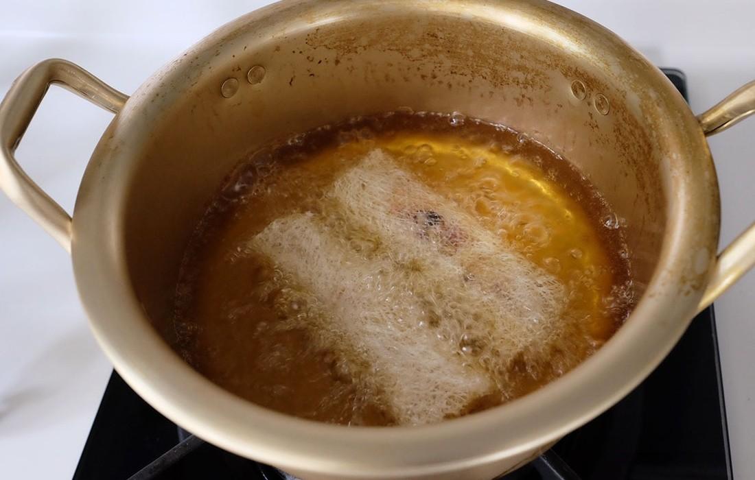 Để có món chả giò rế tôm thịt giòn lâu mà không ngấm dầu mỡ, bạn hãy đọc ngay bài viết này-4