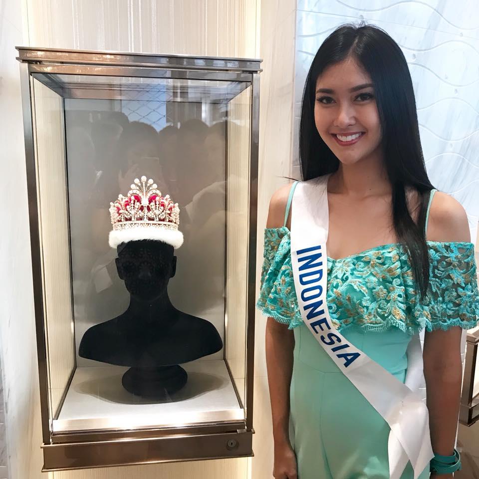 Dung mạo và gu thời trang xuất sắc trong đời thường của tân Hoa hậu Quốc Tế 2017-6