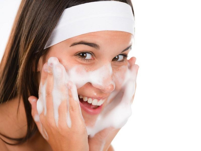 Cách làm đẹp da từ quả gấc một cách toàn diện cho bạn-2