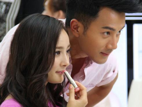 Lặng người phát hiện bí mật động trời của người yêu xinh đẹp