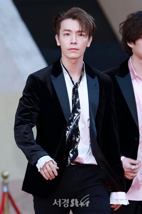 Dàn sao lộng lẫy đã xuất hiện, Asia Artist Awards 2017 vẫn phải tạm hoãn vì động đất-4