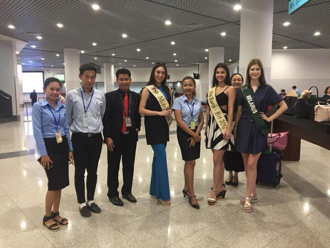Có mặt chớp nhoáng tại Việt Nam trước khi lên đường sang Campuchia, Tân Hoa hậu Trái Đất gây thất vọng với nhan sắc kém nổi bật-5