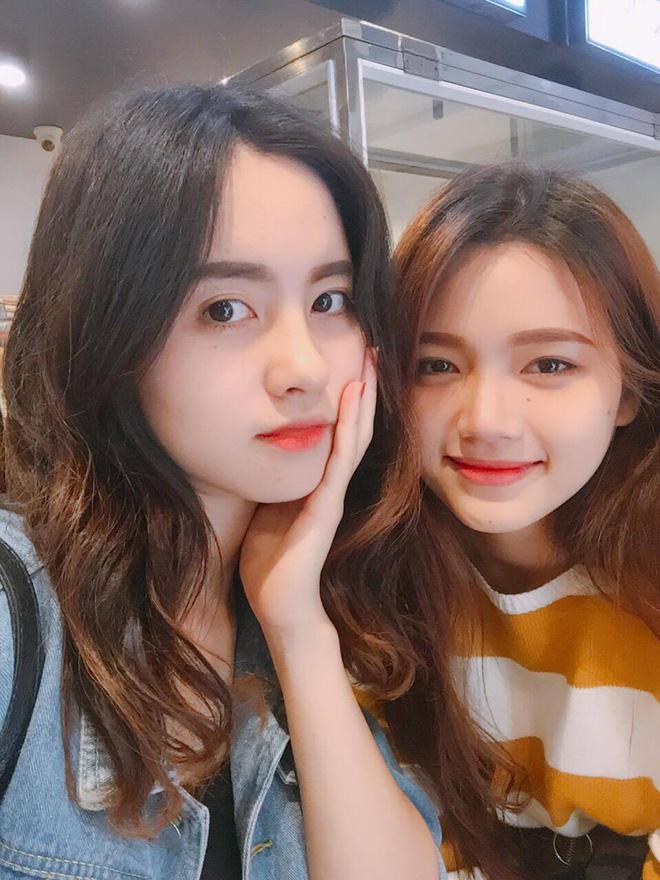 Bức hình 2 cô nàng đã xinh lại còn chơi chung hot nhất Facebook hôm nay!-12