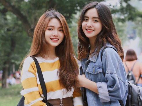 Bức hình 2 cô nàng 'đã xinh lại còn chơi chung' hot nhất Facebook hôm nay!