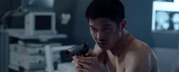 Sau khi đổi đầu, Cường Seven trở thành siêu anh hùng Lôi Báo trừ gian diệt bạo-9