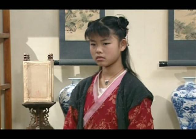 Bất ngờ với ngoại hình hiện tại của sao nhí từng bị chê là xấu nhất Trung Quốc-2