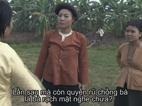 Màn đánh ghen kinh hãi của chị em miền quê nghèo khiến ai xem cũng sợ