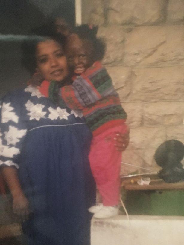 Người phụ nữ có gương mặt quỷ đã luôn muốn chết đi cho xong đến khi gặp được người đàn ông đặc biệt-2