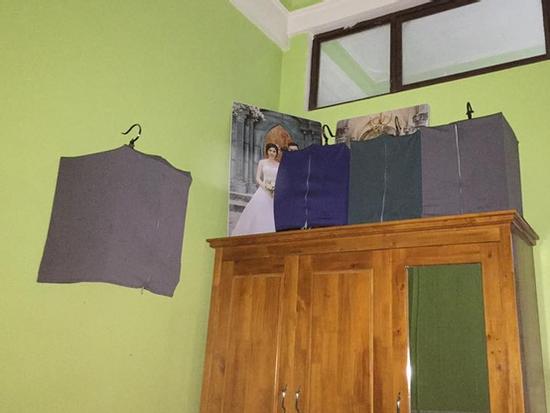 Cười ra nước mắt nghe chuyện anh chồng mê chim hơn tiền và vợ, phòng ngủ lồng chim che lấp cả ảnh cưới