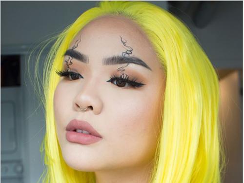 Vẽ eyeliner tạo hình khói vừa độc đáo vừa ma mị đang gây bão cộng đồng mạng