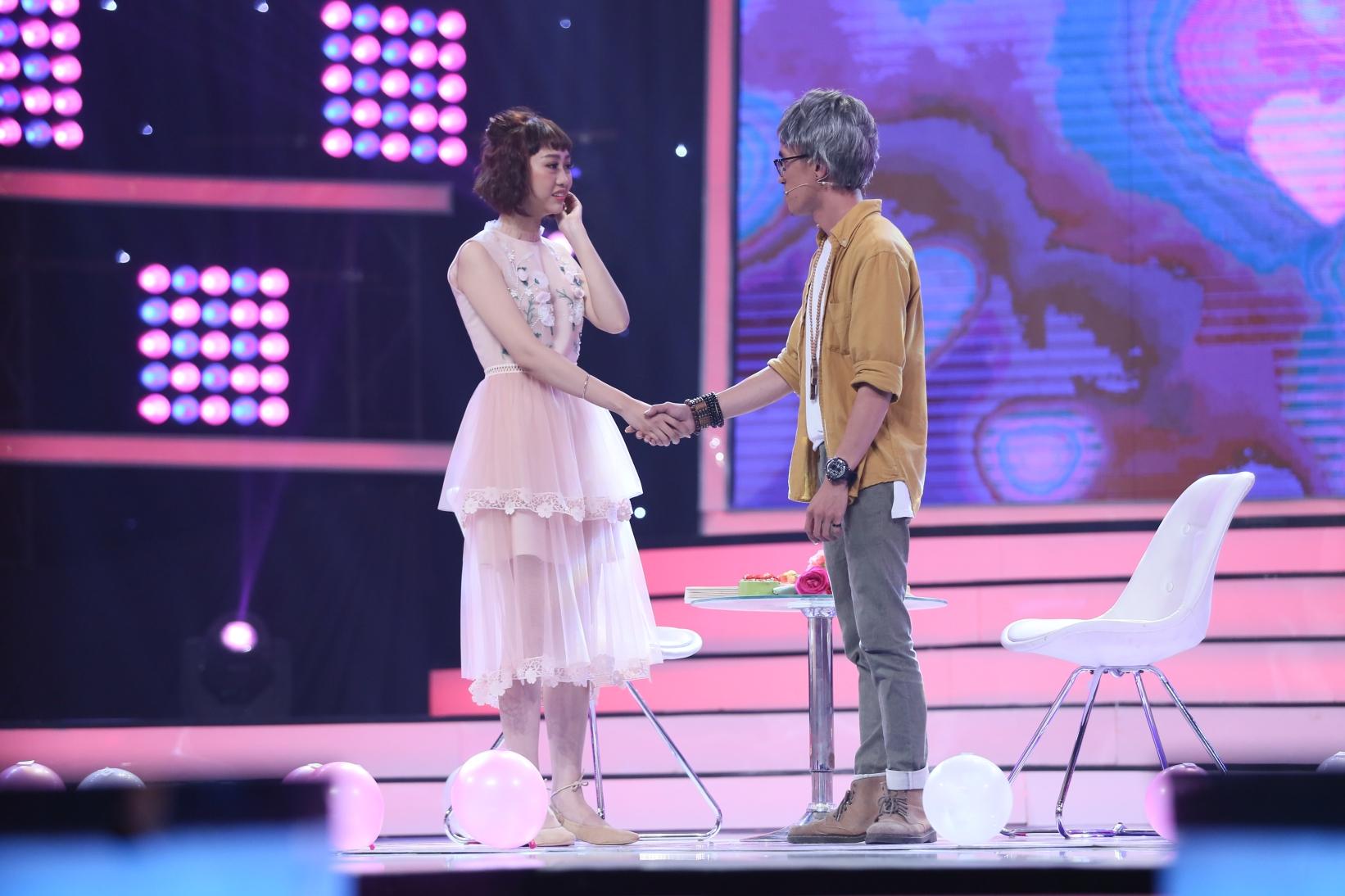 Vì yêu mà đến: Tường tận về người yêu, màn tỏ tình của chàng trai Thái Nguyên khiến dàn hot girl đồng loạt rơi nước mắt-13