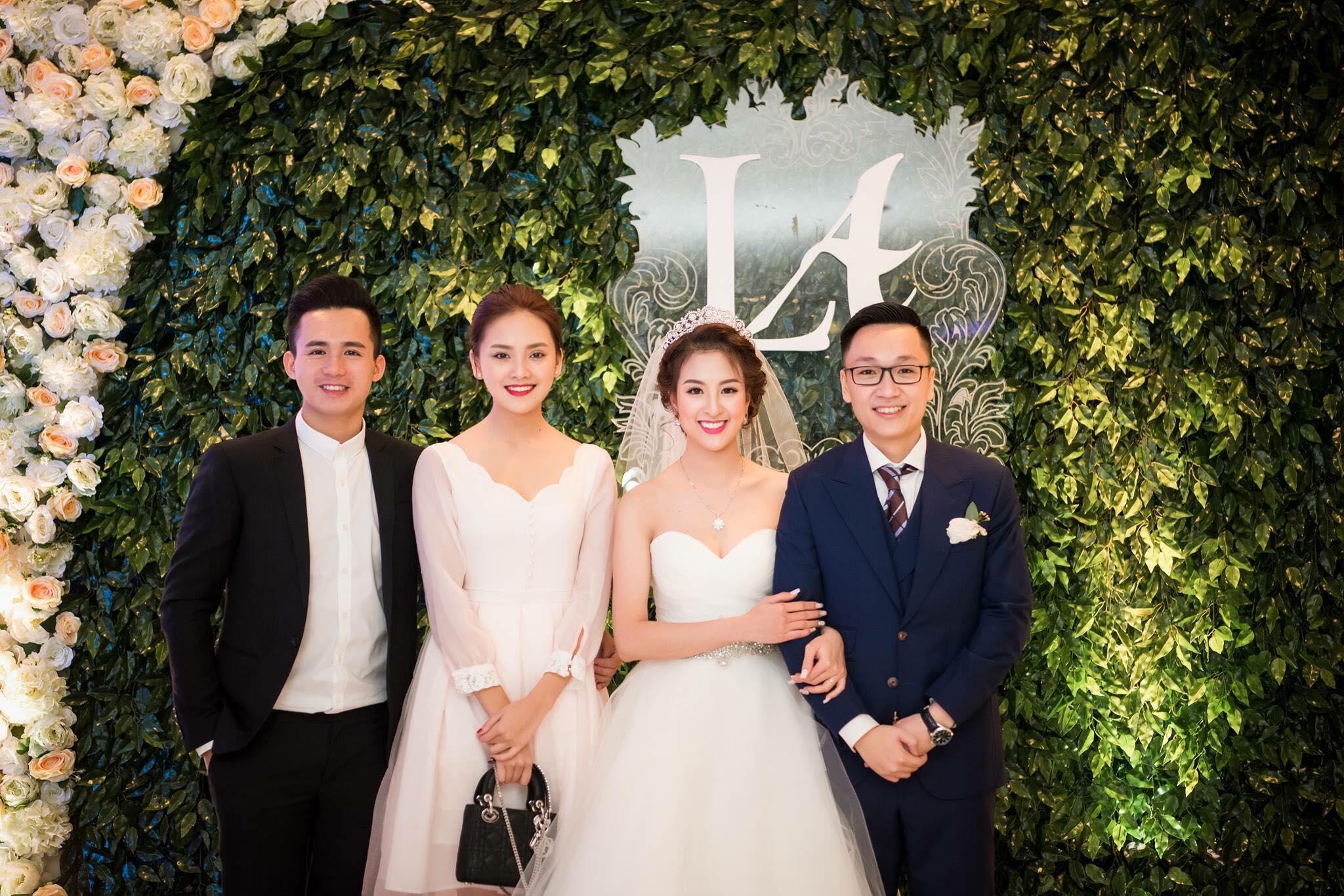 Hot girl - hot boy Việt 17/11: Ly Kute khoe khoảnh khắc đáng yêu của Khoai Tây khi đi chùa-7