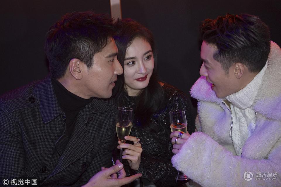 Cư dân mạng chỉ trích Dương Mịch tham công tiếc việc, 3 tháng không về nhà thăm con-4