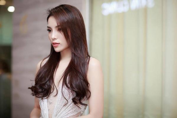 Vượt trội hot girl Sam khi diện chung váy, Kỳ Duyên ngời ngời đẳng cấp-3