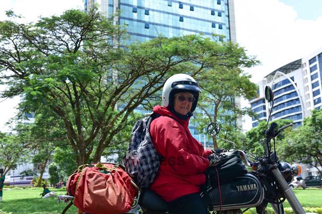 Người phụ nữ 54 năm đi du lịch bằng xe máy-1