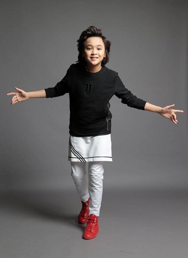 Cậu bé đáng yêu như thiên thần trong MV Đã lỡ yêu em nhiều của JustaTee là ai?-13