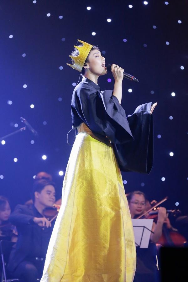 Miu Lê xắn tay áo phản pháo nhà sản xuất quá ác khi liên tục chê cô hát dở-2