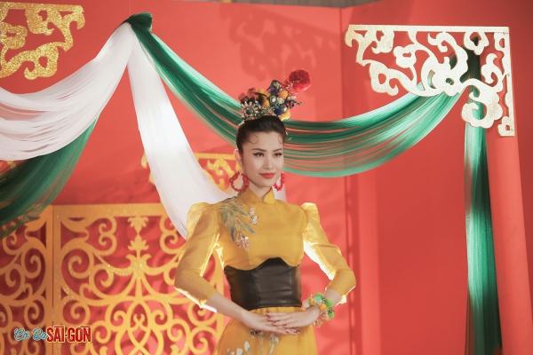 Lan Ngọc, S.T nhảy tưng bừng cùng truyền nhân đời thứ 20 của Cô Ba Sài Gòn-1