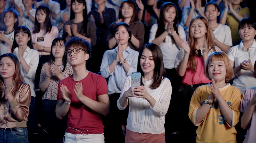 Cư dân mạng chê Glee hát Không cảm xúc của Hồ Quang Hiếu như cãi nhau-2