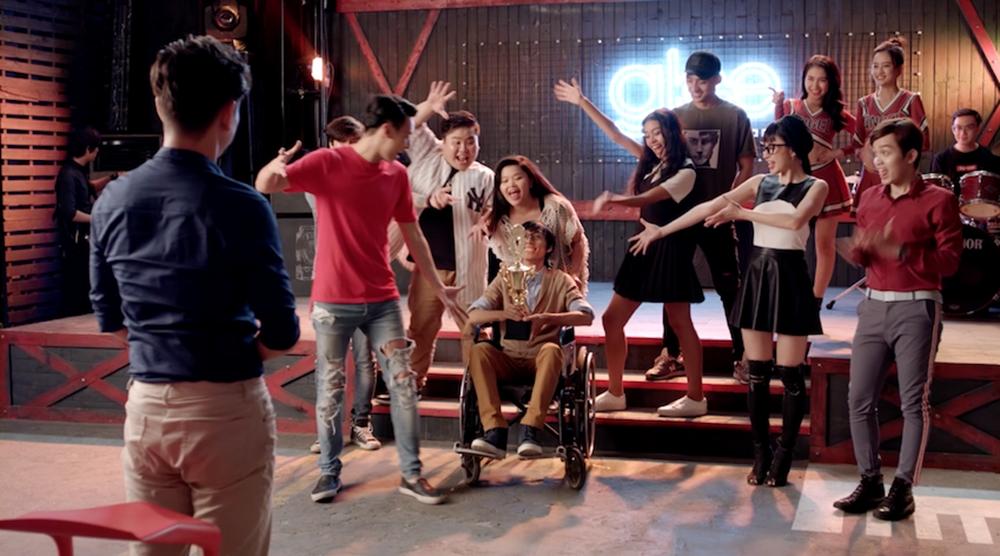 Cư dân mạng chê Glee hát Không cảm xúc của Hồ Quang Hiếu như cãi nhau-3