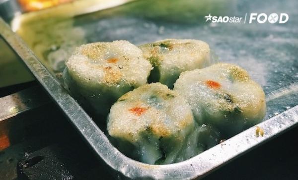 Khám phá xe bánh hẹ chiên lâu đời tại khu quận 5-5