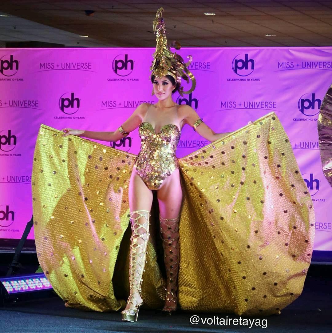 Nguyễn Thị Loan tỏa sáng khi trình diễn quốc phục tại Miss Universe 2017-4