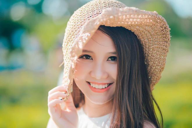 Cặp chị em sinh đôi đã đẹp là đẹp cả chị lẫn em khiến nhiều chàng trai ngây ngất-2