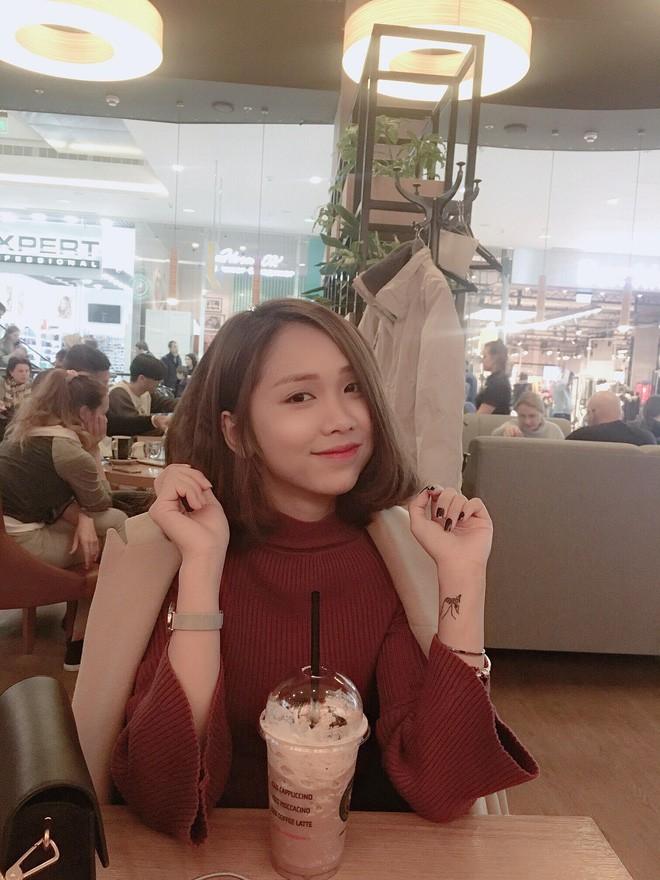 Cặp chị em sinh đôi đã đẹp là đẹp cả chị lẫn em khiến nhiều chàng trai ngây ngất-9