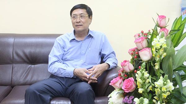 Thầy hiệu trưởng trường THPT Việt Đức: ‘Ai cũng có thể trở thành người thầy của ta’-1