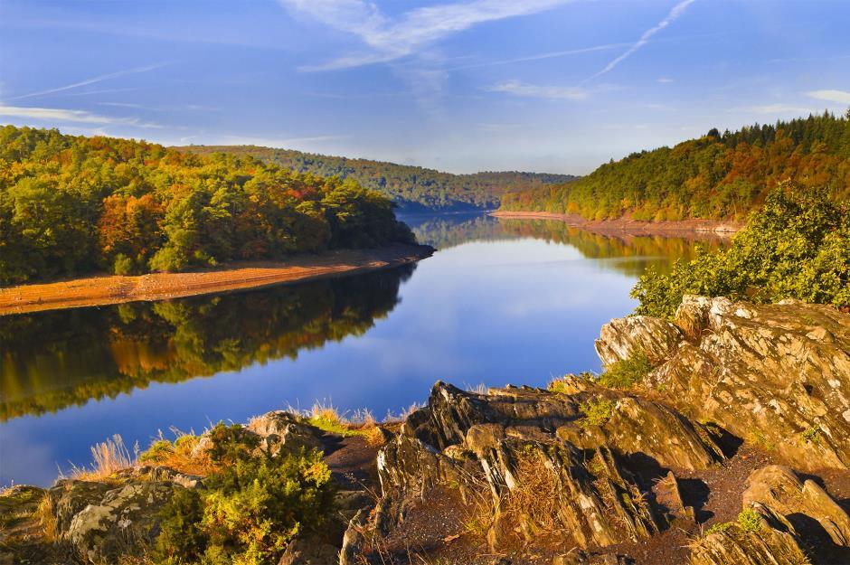 Những hồ nước nhân tạo tuyệt đẹp trên thế giới-11