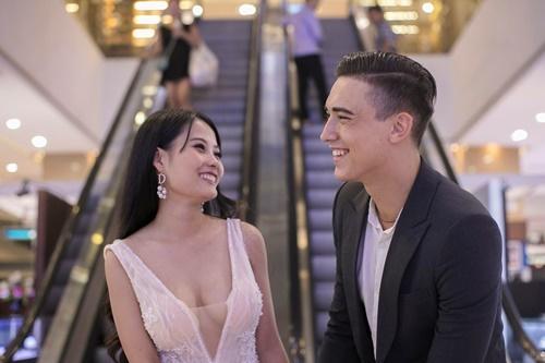 Chụp ảnh kỉ niệm ở thang máy, cặp đôi khiến dân tình đứng hình vì ngoại hình đẹp lung linh-6