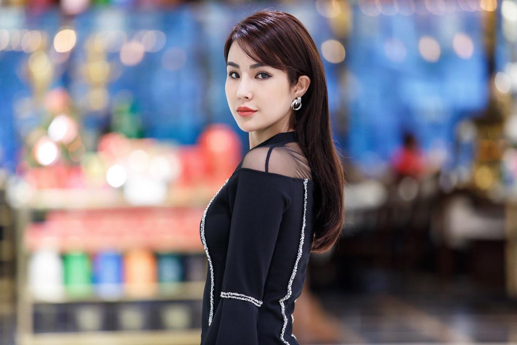 Vì sao Diệp Lâm Anh mời được tài tử Giày thủy tinh tới Việt Nam?-2