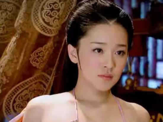 Mỹ nhân gây tranh cãi vì cảnh động phòng 'quá bạo' giờ ra sao?