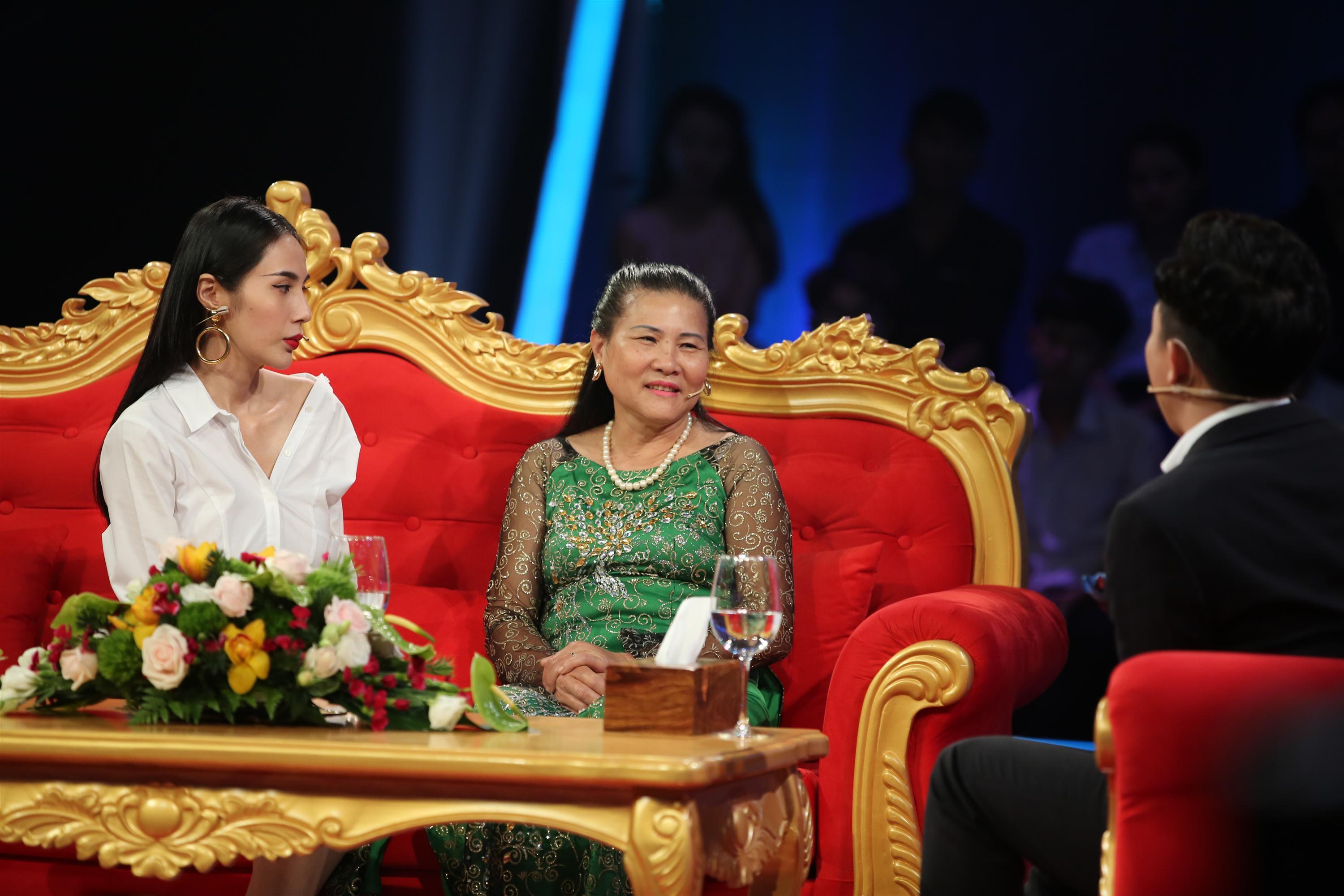 Thủy Tiên: Tôi từng bị chỉ trích và coi là điềm gở khi đến với Công Vinh-3