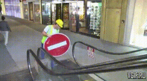 Khi các thanh niên thấy đi thang cuốn quá nhàm chán-4